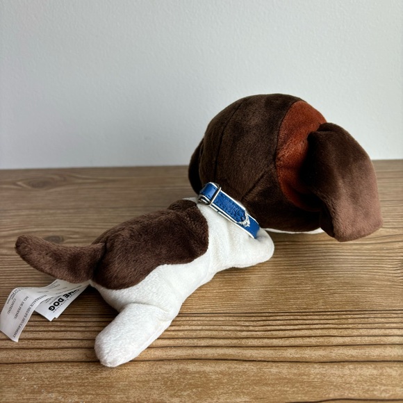 Artists Collection The Dog Beagle Plush Toy - Picture 5 of 10